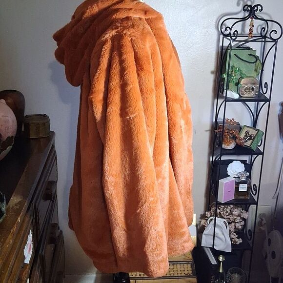 Nwot Cuddl Duds Cozy Rust Color Faux Fur Women's Jacket Size Large - Picture 3 of 8